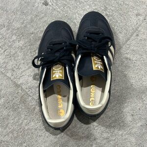 Adidas Sambas Men’s size 5.5/women’s size 6.5